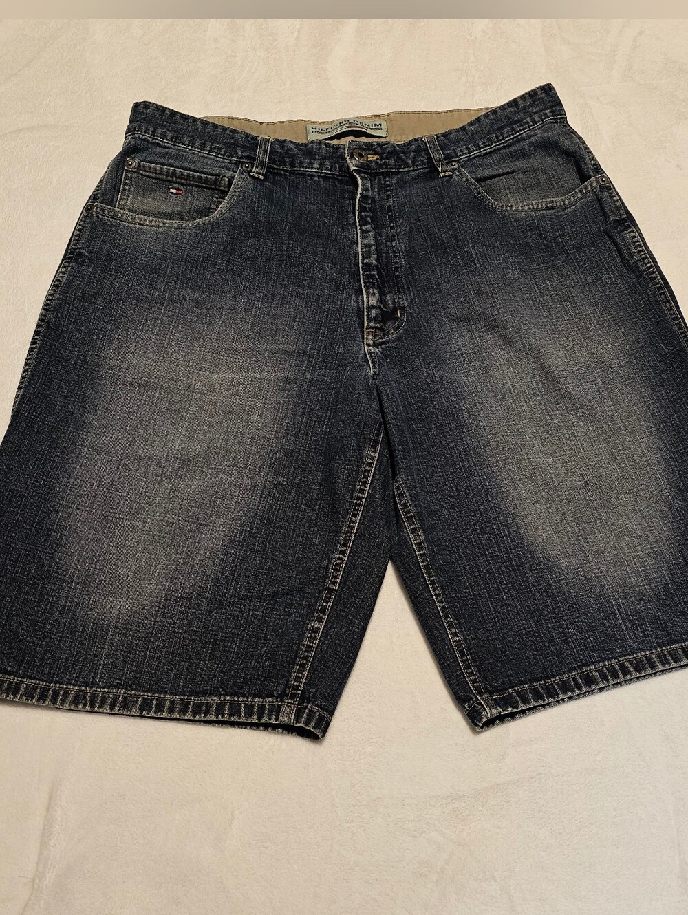 Men's Vintage/Y2K Tommy Hilfiger Denim Jorts – Size 36